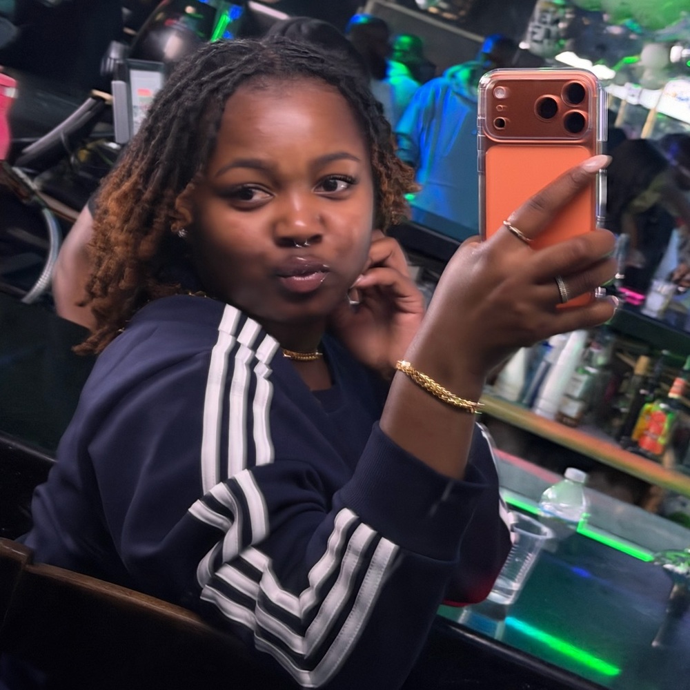 Meet your Posher, Destiny